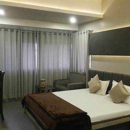 Hotel Oasis Mumbai Luaran gambar