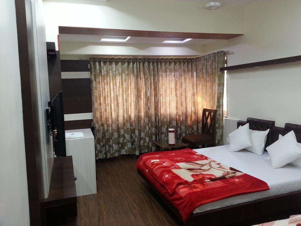 Hotel Oasis Mumbai Bilik gambar