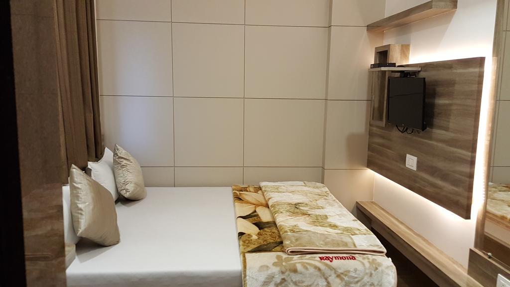 Hotel Oasis Mumbai Bilik gambar
