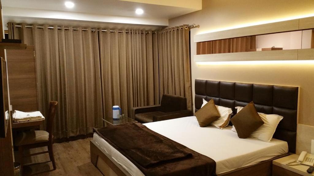 Hotel Oasis Mumbai Luaran gambar