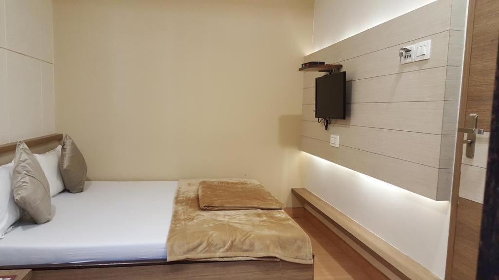 Hotel Oasis Mumbai Luaran gambar